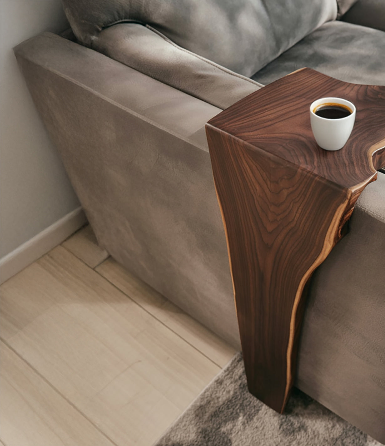 Sofa-Arm-Tisch aus Massivholz – Farmhouse Ablage für Couch-Armlehnen