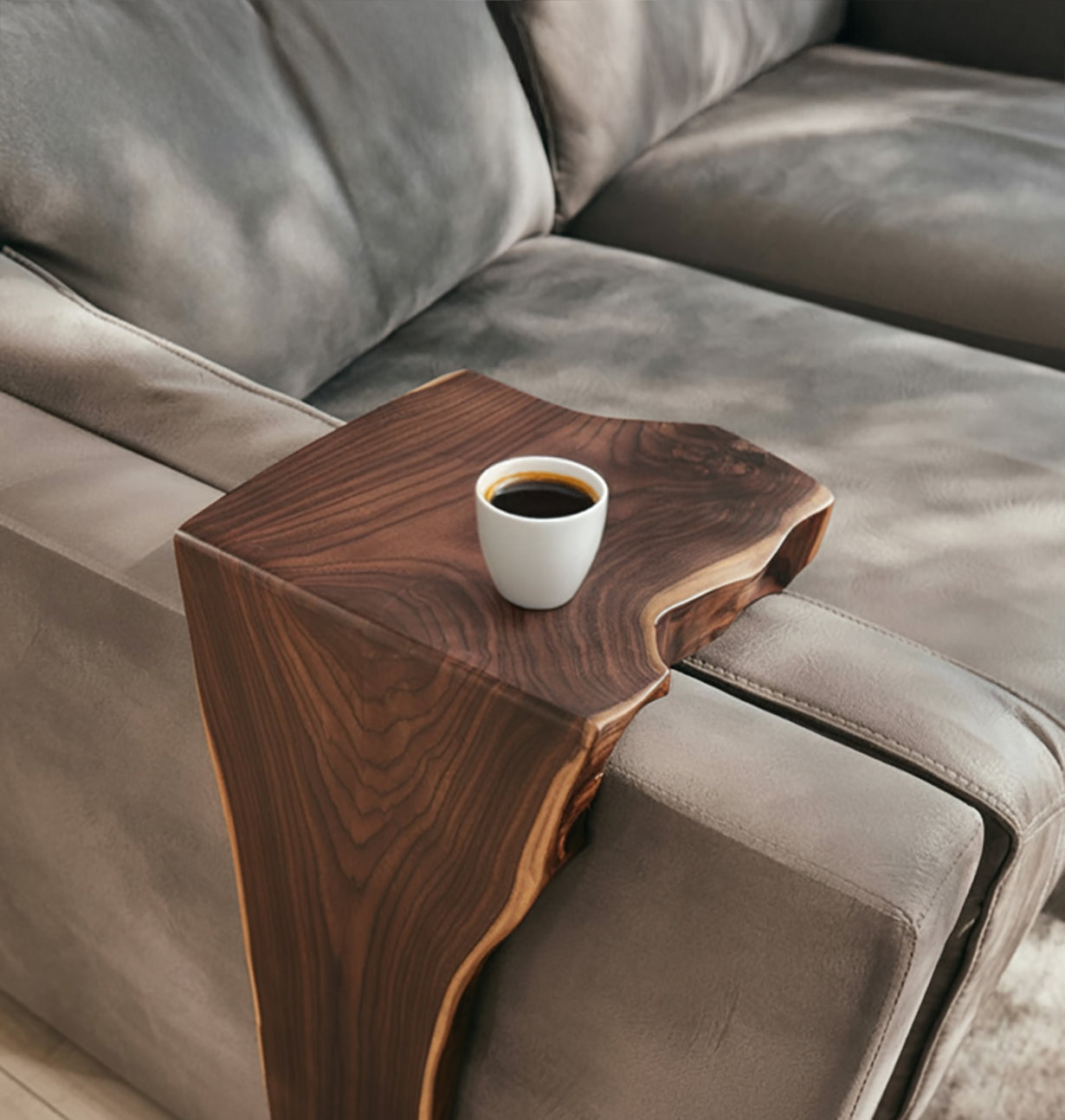 Sofa-Arm-Tisch aus Massivholz – Farmhouse Ablage für Couch-Armlehnen