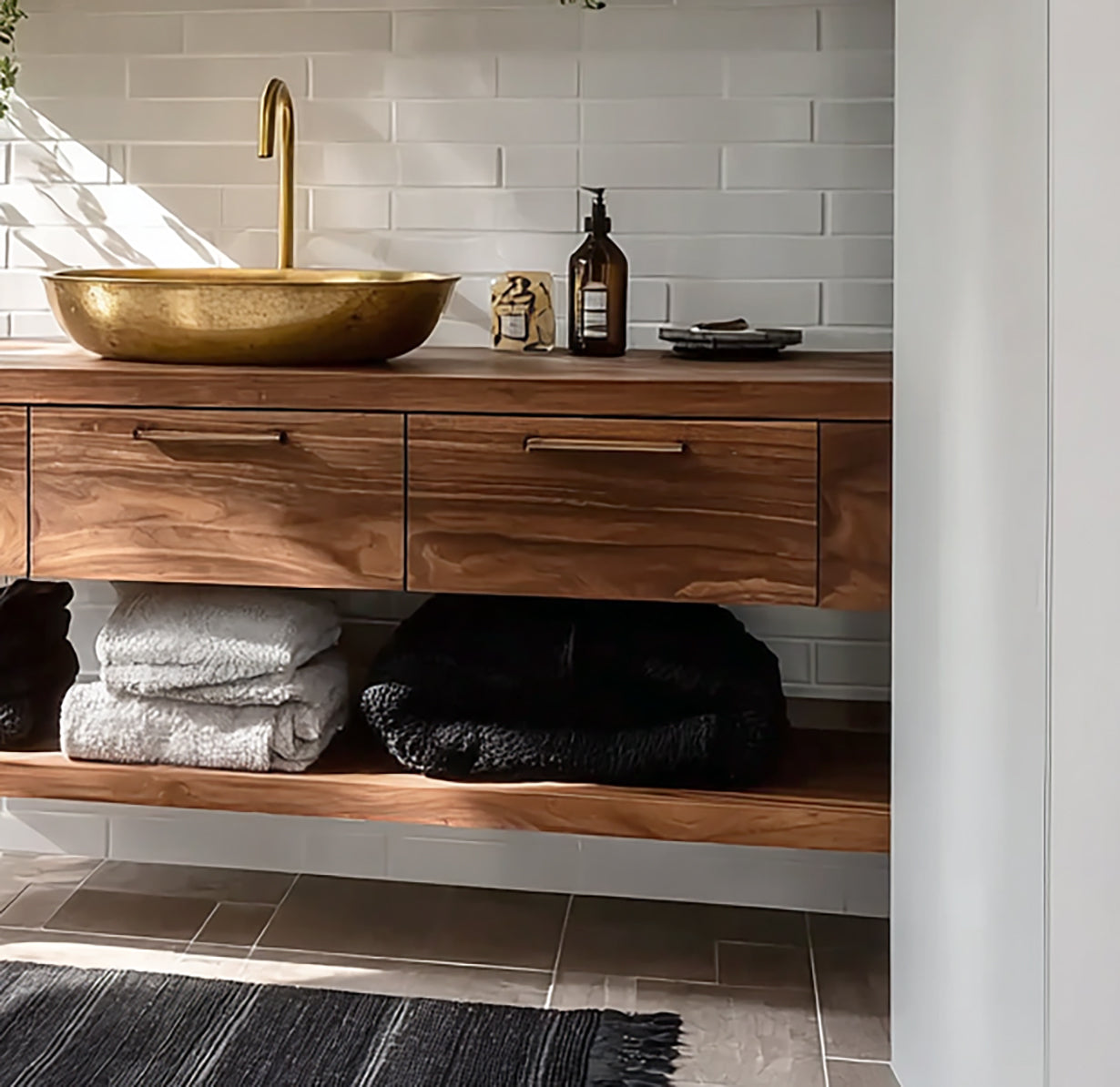 Luxuriöser schwebender Badezimmerwaschtisch – Modern & Elegant