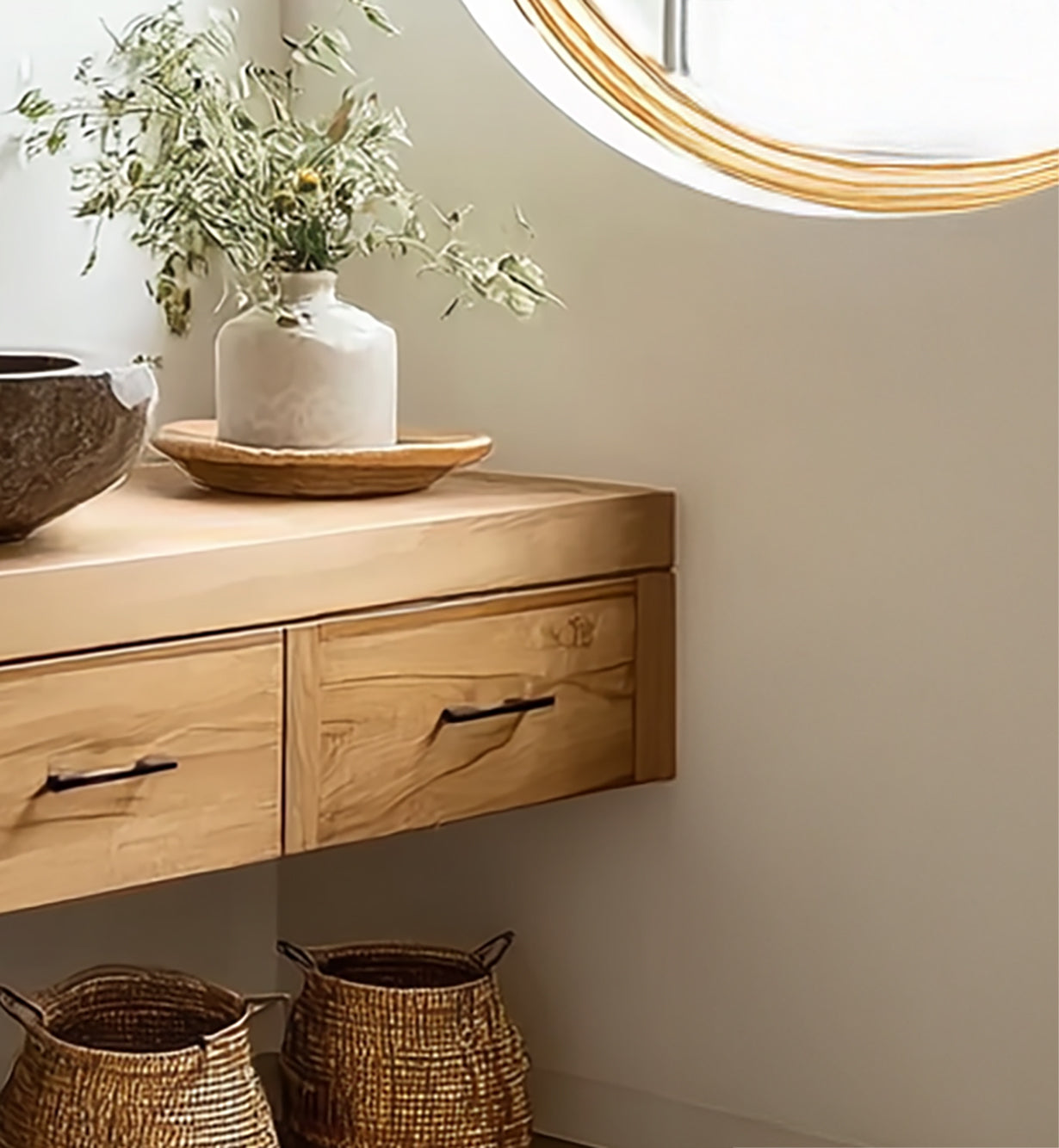 Handgefertigter schwebender Massivholz-Waschtisch mit Schubladen