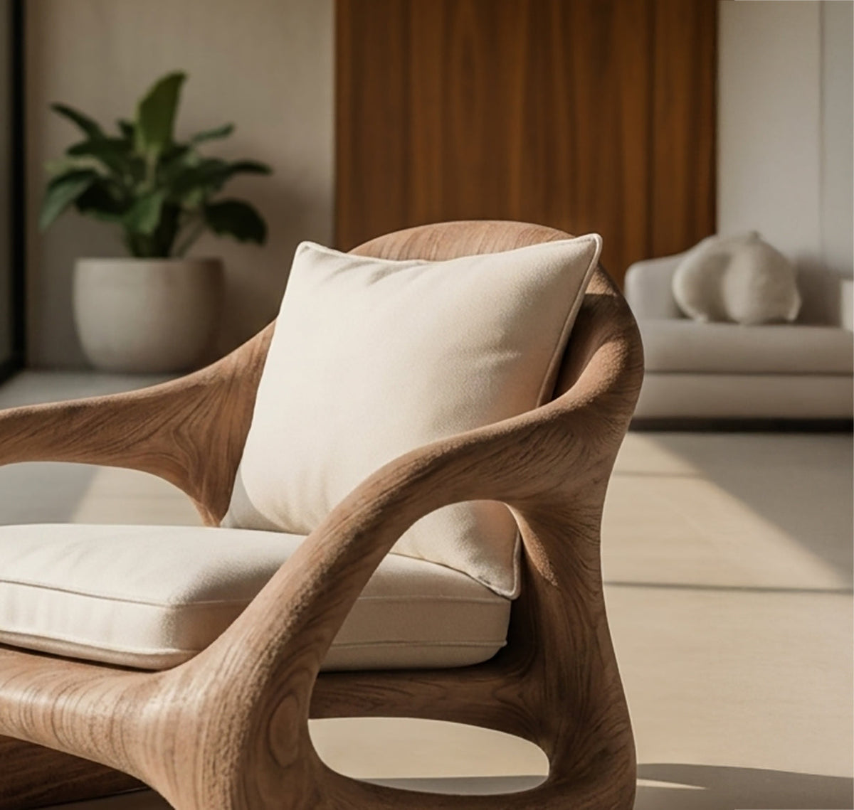 Künstlerischer Holzsessel für Wohnzimmer- oder Loungedekor