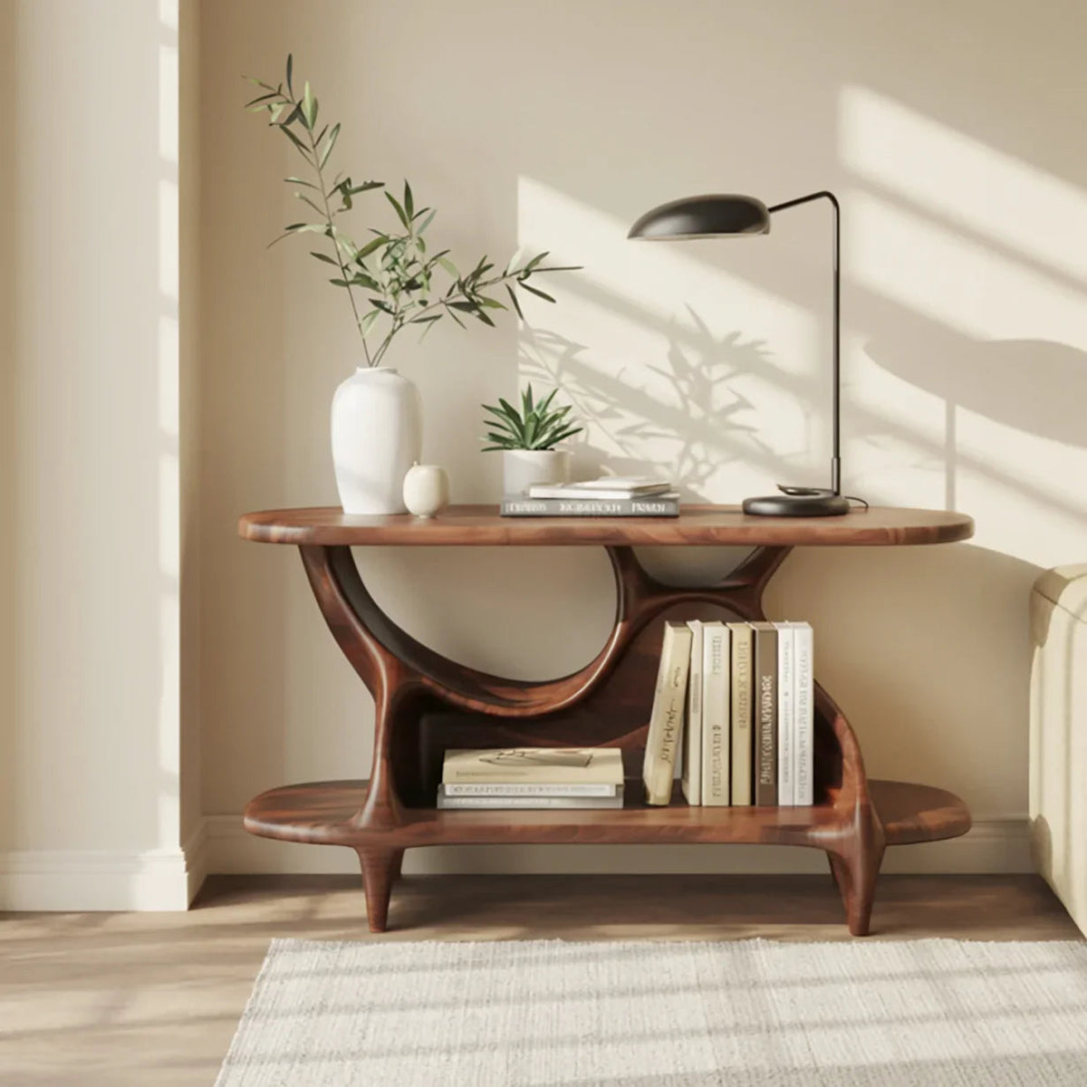 Minimalistisches Holz-Brückenregal als Dekor für die Leseecke