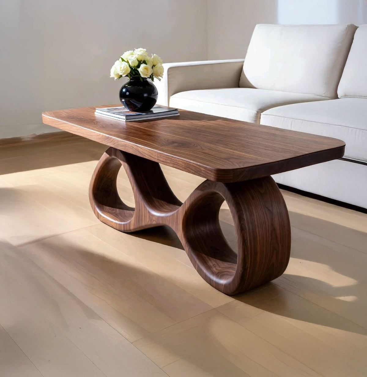 Handgefertigter Couchtisch aus Massivholz mit geschwungenem abstraktem Fuß – Mid-Century-Modern-Wohnzimmermöbel