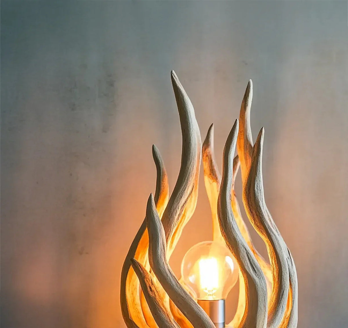 Rustikale Treibholzlampe aus Massivholz-Ästen