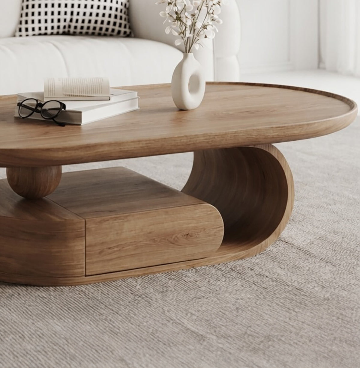 Moderner Couchtisch aus Massivholz mit ovaler Platte und Wellenfuß