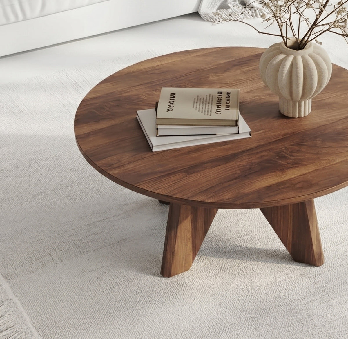 Runder Couchtisch aus Massivholz – Skulpturaler Baumkanten-Mitteltisch