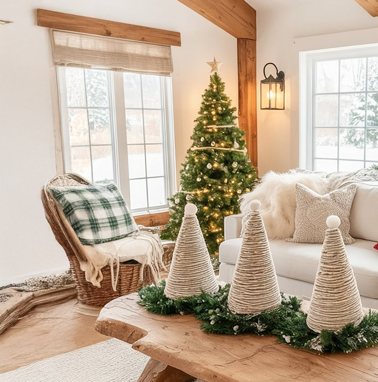 Handgefertigter rustikaler Massivholztisch – mit zusätzlichem Regal für Stauraum