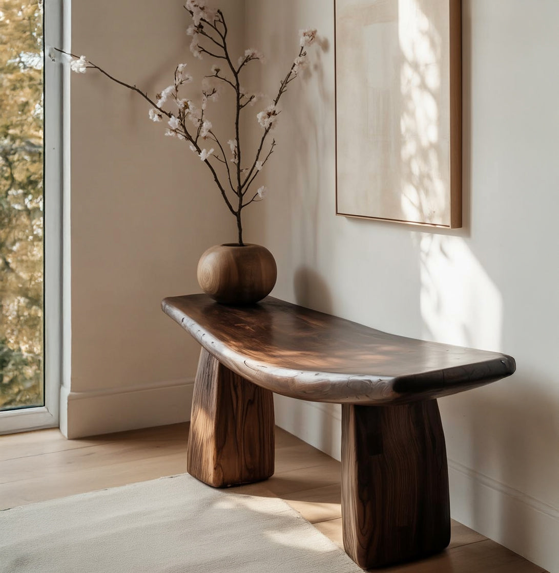 Handgefertigte Skulptur-Bank aus Massivholz mit geschwungener Form