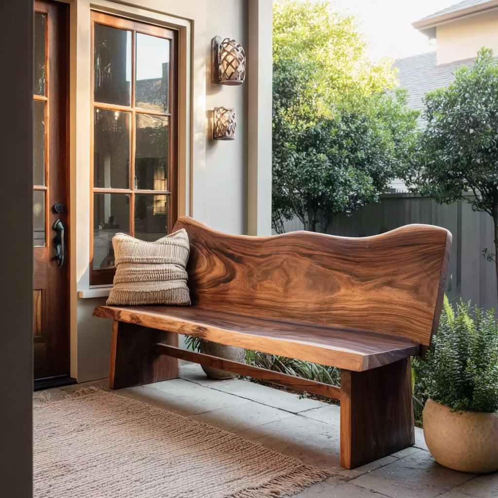 Rustikale handgefertigte Outdoor-Holzbank – geschwungene Rückenlehne