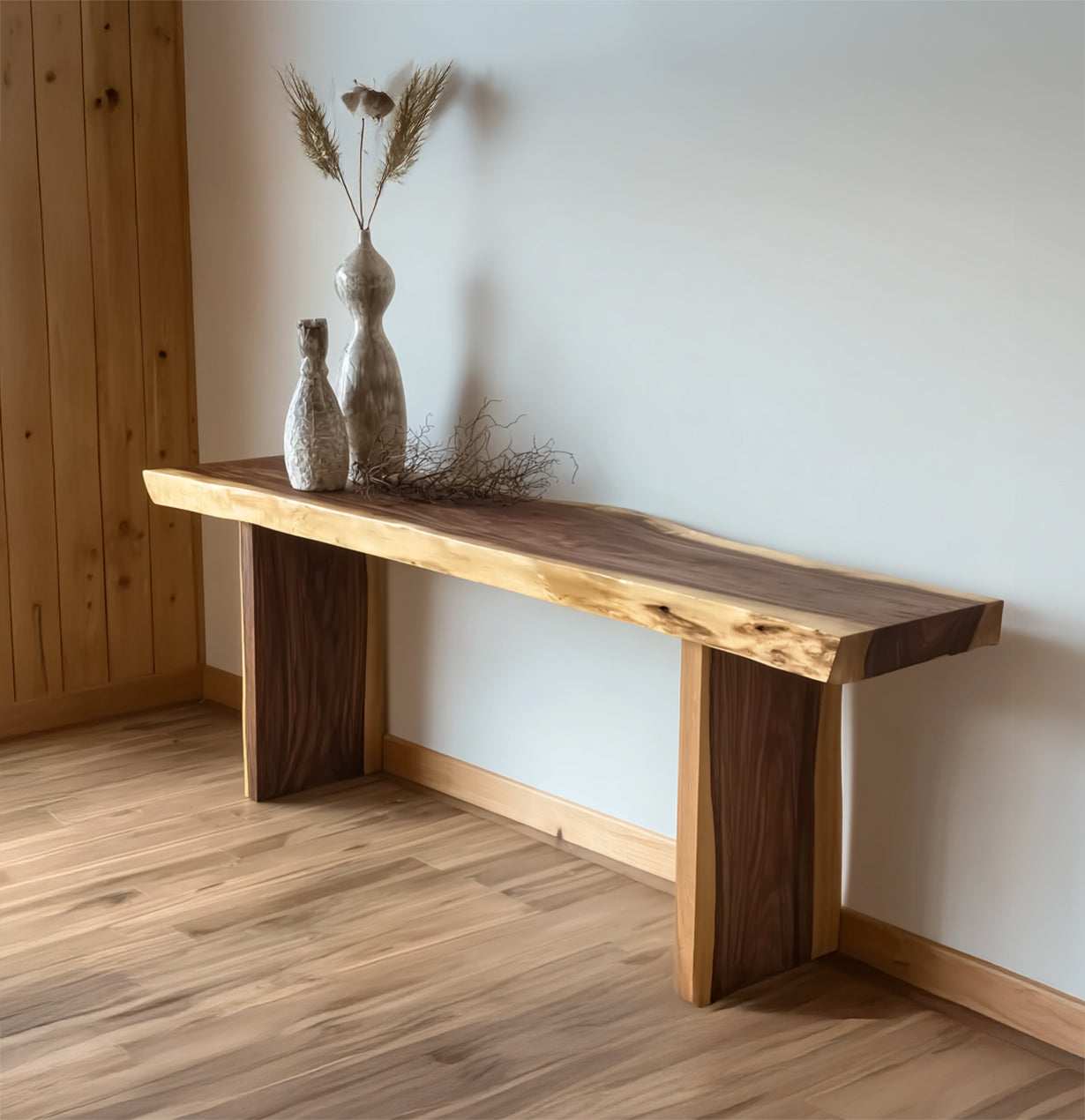 Handgefertigter Konsolentisch aus Altholz – Rustic Farmhouse Stil
