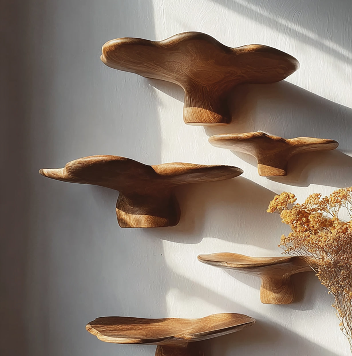 Handgefertigtes rustikales Pilz-Schweberegal – Live-Edge Holz-Wanddeko