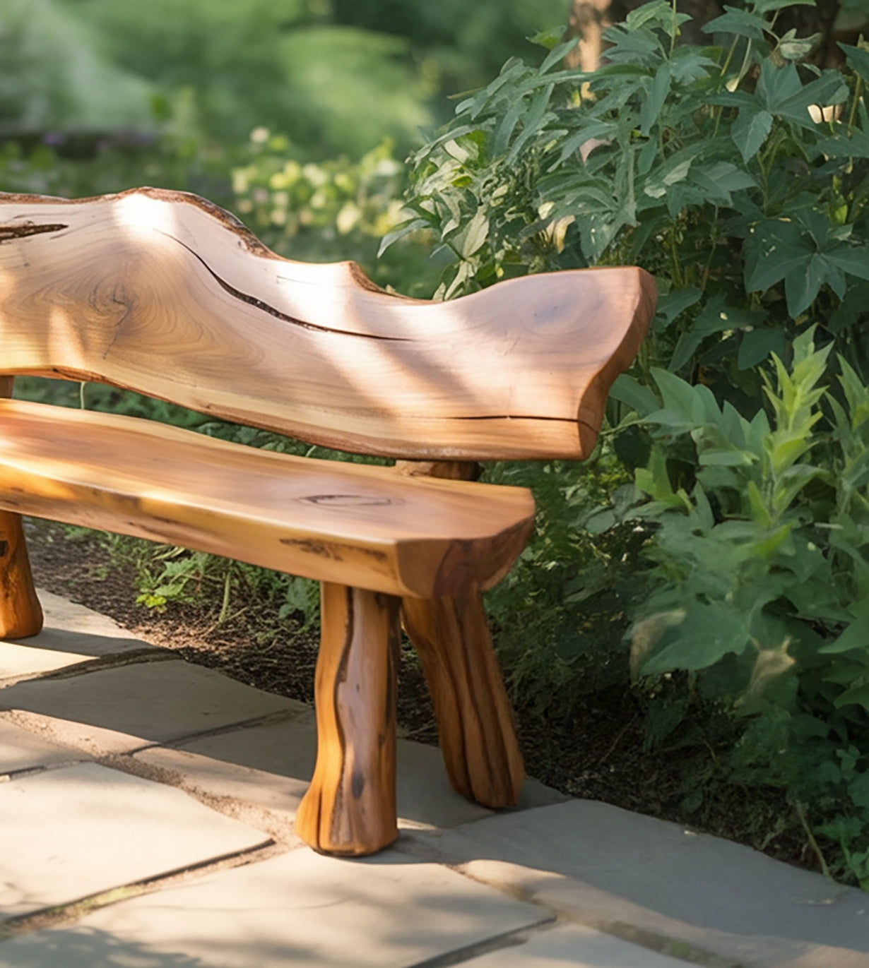 Holzbank mit Naturkante & Rückenlehne – Handgefertigte Rustikale Sitzbank