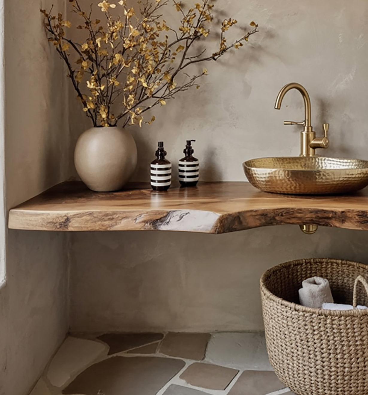 Schwebendes Live-Edge Waschtischregal aus Massivholz – Rustikale Badablage