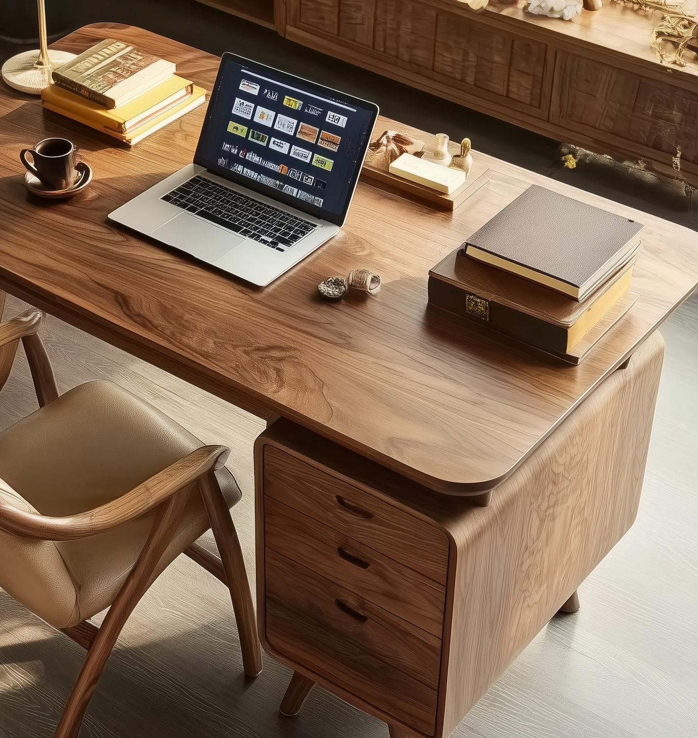 Moderner Massivholz-Computertisch – Minimalistisch mit Spalt-Design