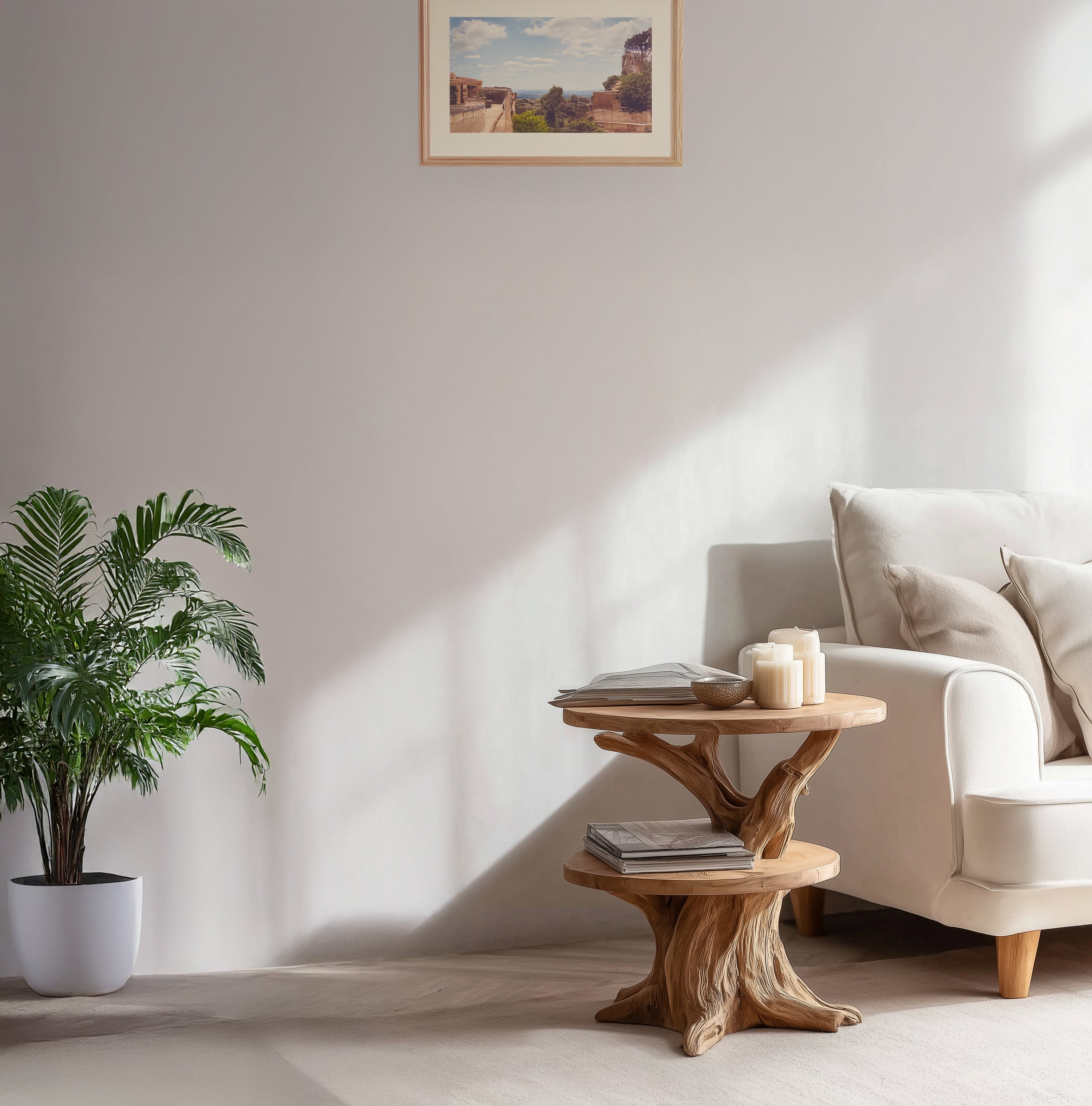 Live-Edge-Beistelltisch – handgefertigt, rund und rustikal aus Massivholz