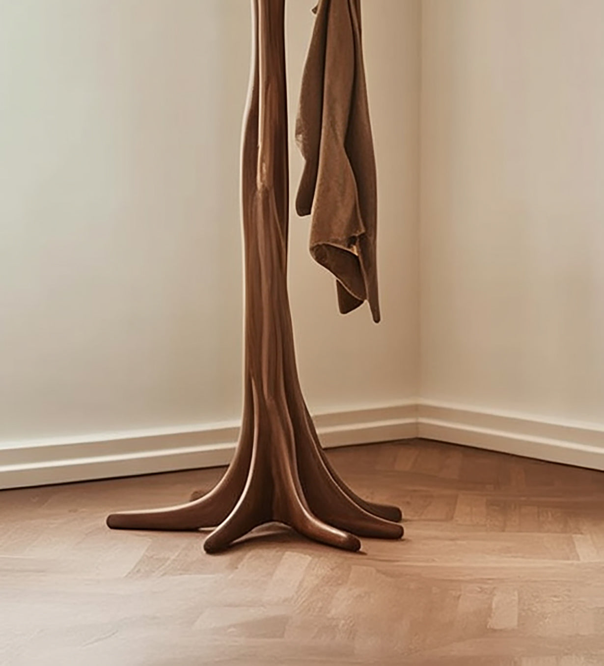 Hängende Kleiderstange aus Holz – Baumzweig Wandgarderobe im Vintage-Stil