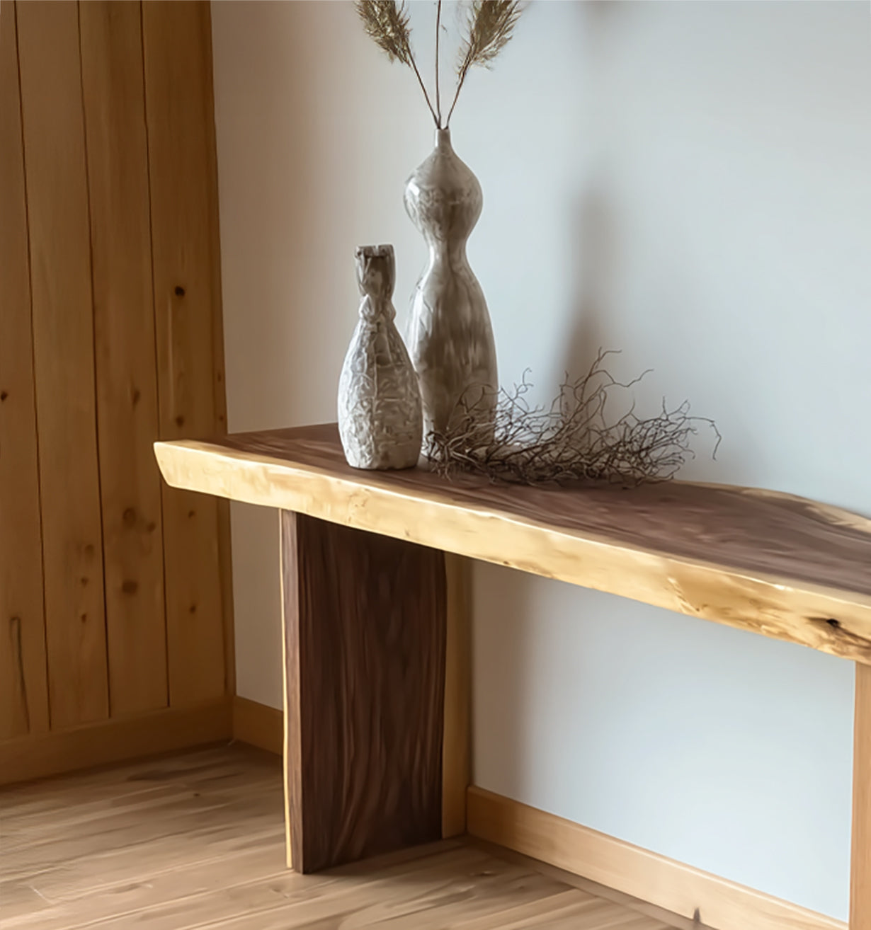 Handgefertigter Konsolentisch aus Altholz – Rustic Farmhouse Stil