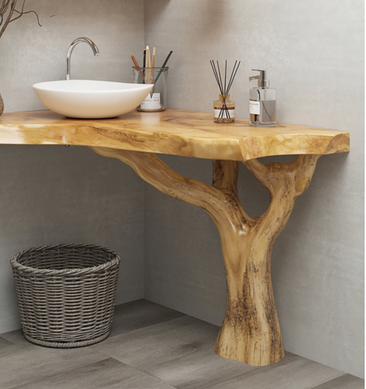 Waschtisch aus Baumstamm mit Naturkante – Massivholz-Eckkonsole mit Astbein