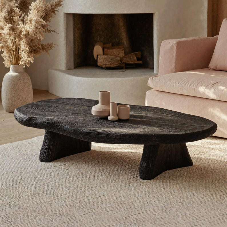 Handgefertigter Treibholz-Couchtisch – Upcycling-Massivholz mit Baumkante, Landhausstil