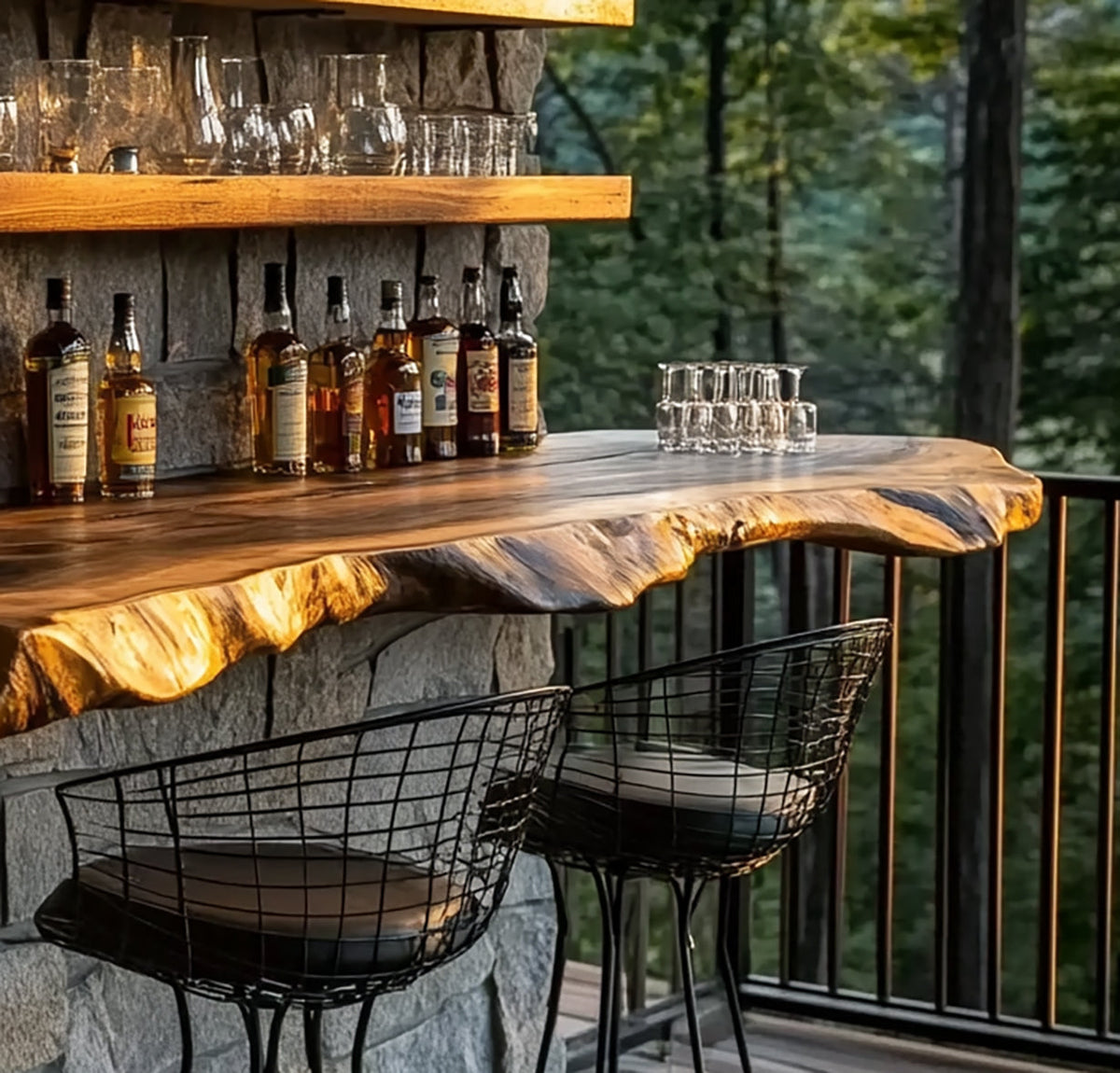 Handgefertigte Outdoor-Bar aus Holz für Bewirtung auf der Terrasse