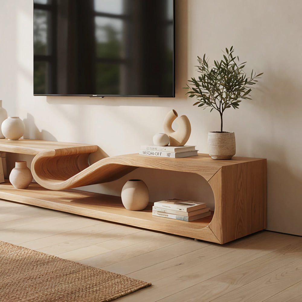Zeitgenössische Medienkonsole aus Massivholz in einem modernen Interieur