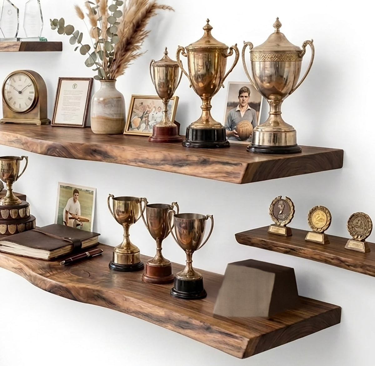 Handgefertigtes Holz-Medaillenhalter-Regal als Geschenk für Papa