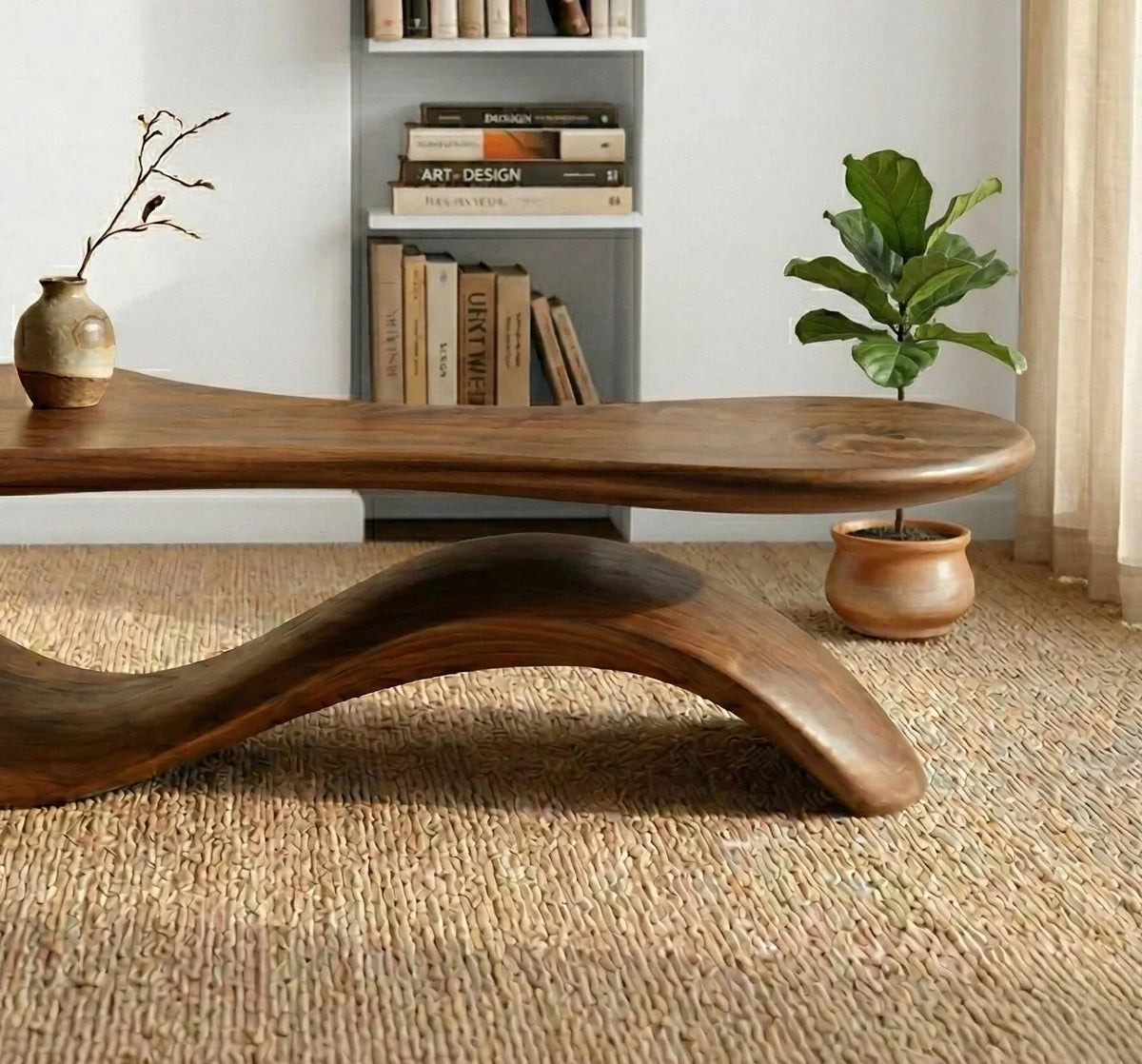 Rustikaler Landhaus-Couchtisch aus massivem Altholz