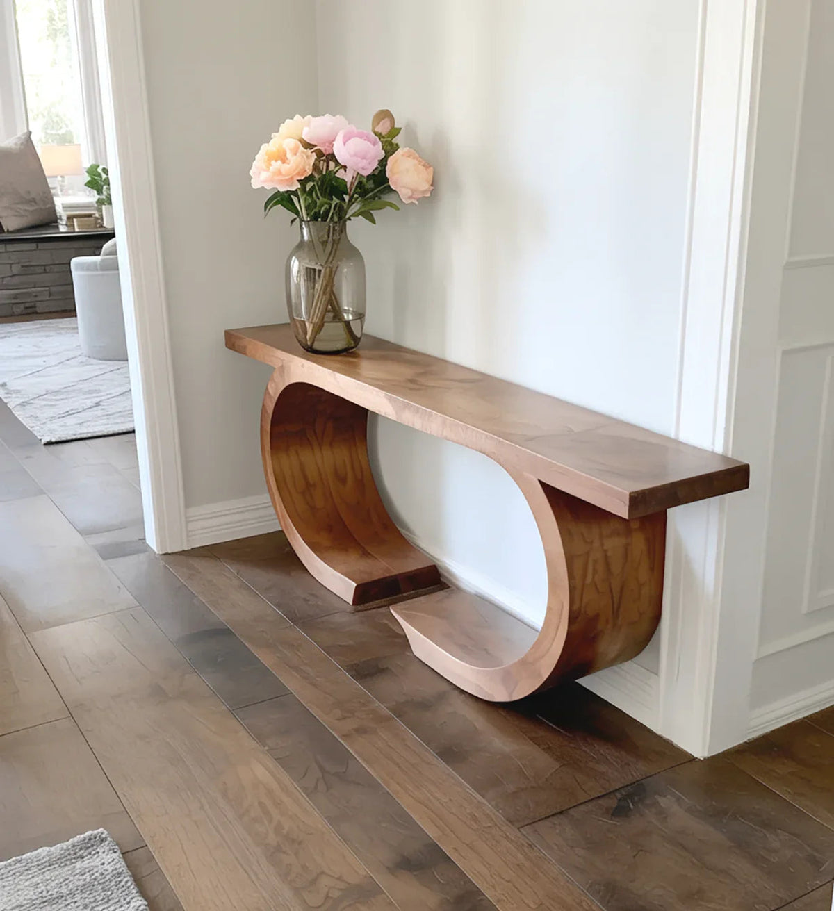 Baumkanten-Konsolentisch im handgefertigten organischen Holzdesign für den Eingangsbereich