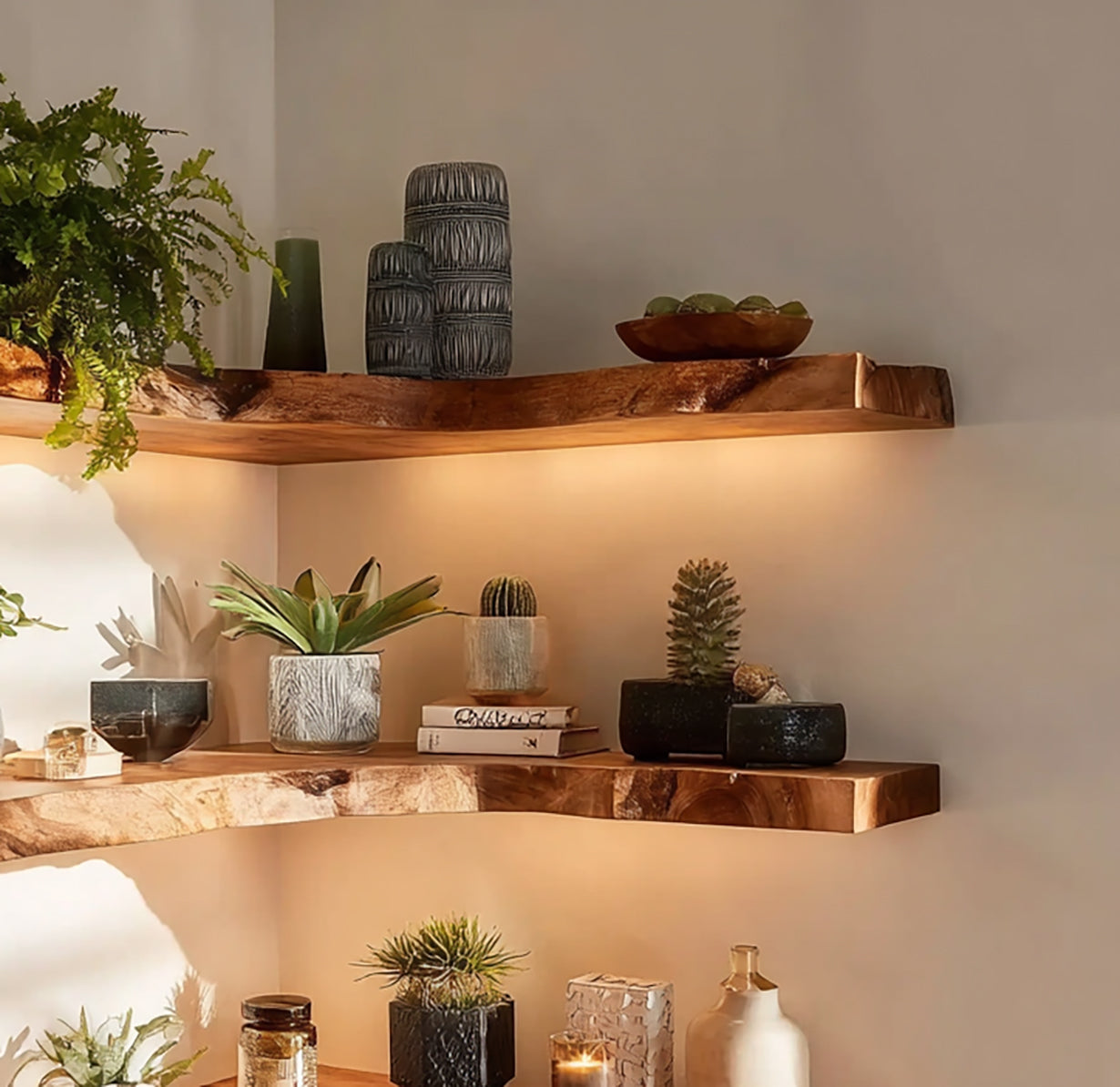Live-Edge Eck-Floating Shelves – handgefertigtes Massivholz-Wandregal