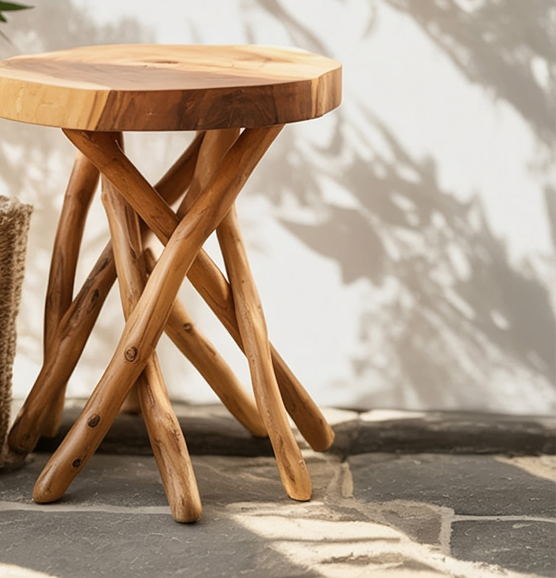 Handgefertigter rustikaler Holz-Beistelltisch – Boho-Farmhouse-Style