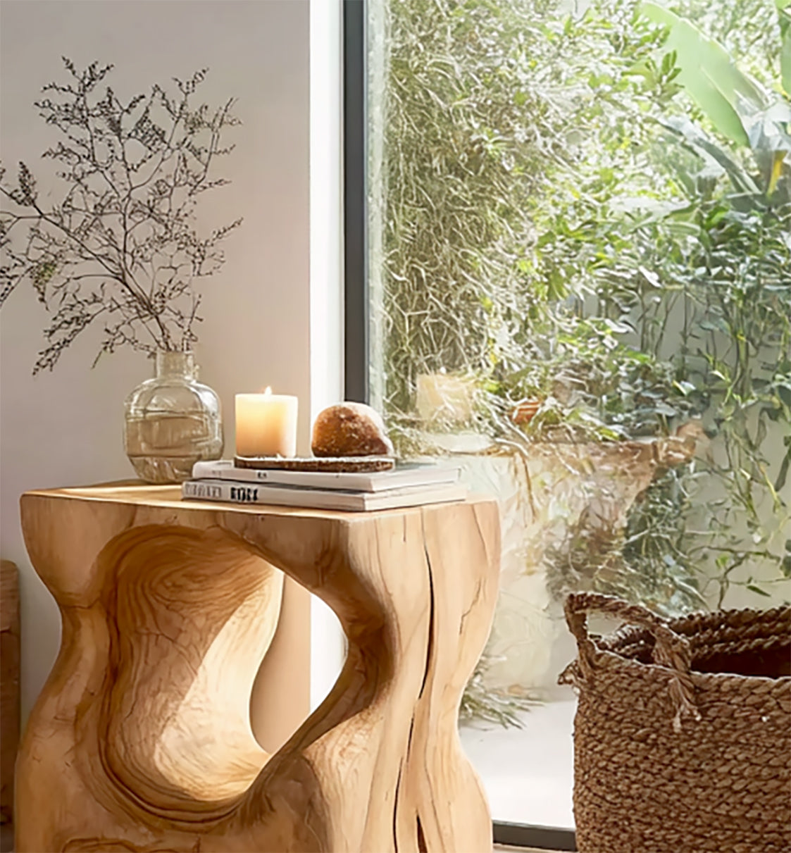 Landhaus-Nachtisch fürs Schlafzimmer – rustikaler Holz-Nachttisch mit Schublade