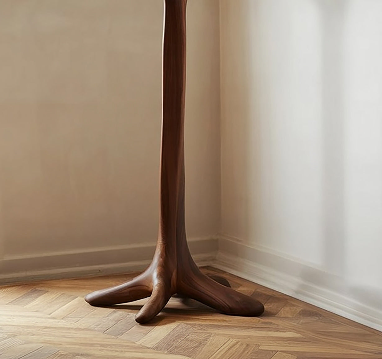 Handgefertigte Ast-Garderobe aus Massivholz – handgeschnitzter Holzständer