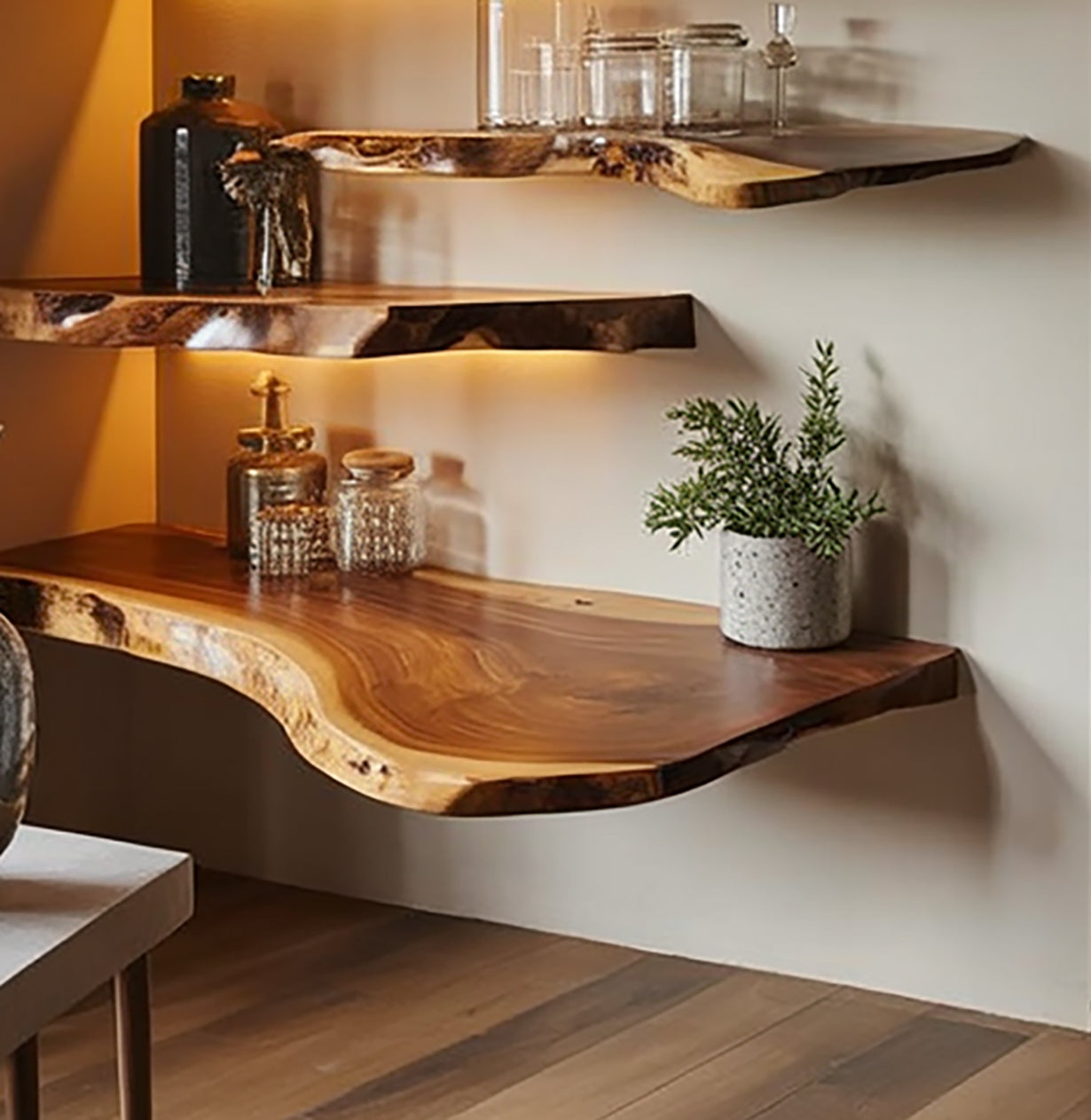 Schwebende Live-Edge-Walnussregale aus massivem Holzdekor Design Stile