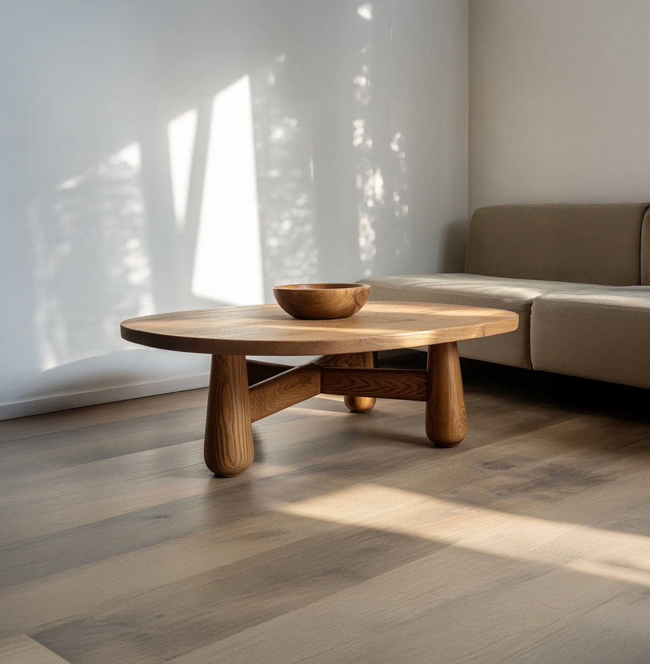 Moderner Farmhouse Couchtisch aus Massivholz mit Baumkante