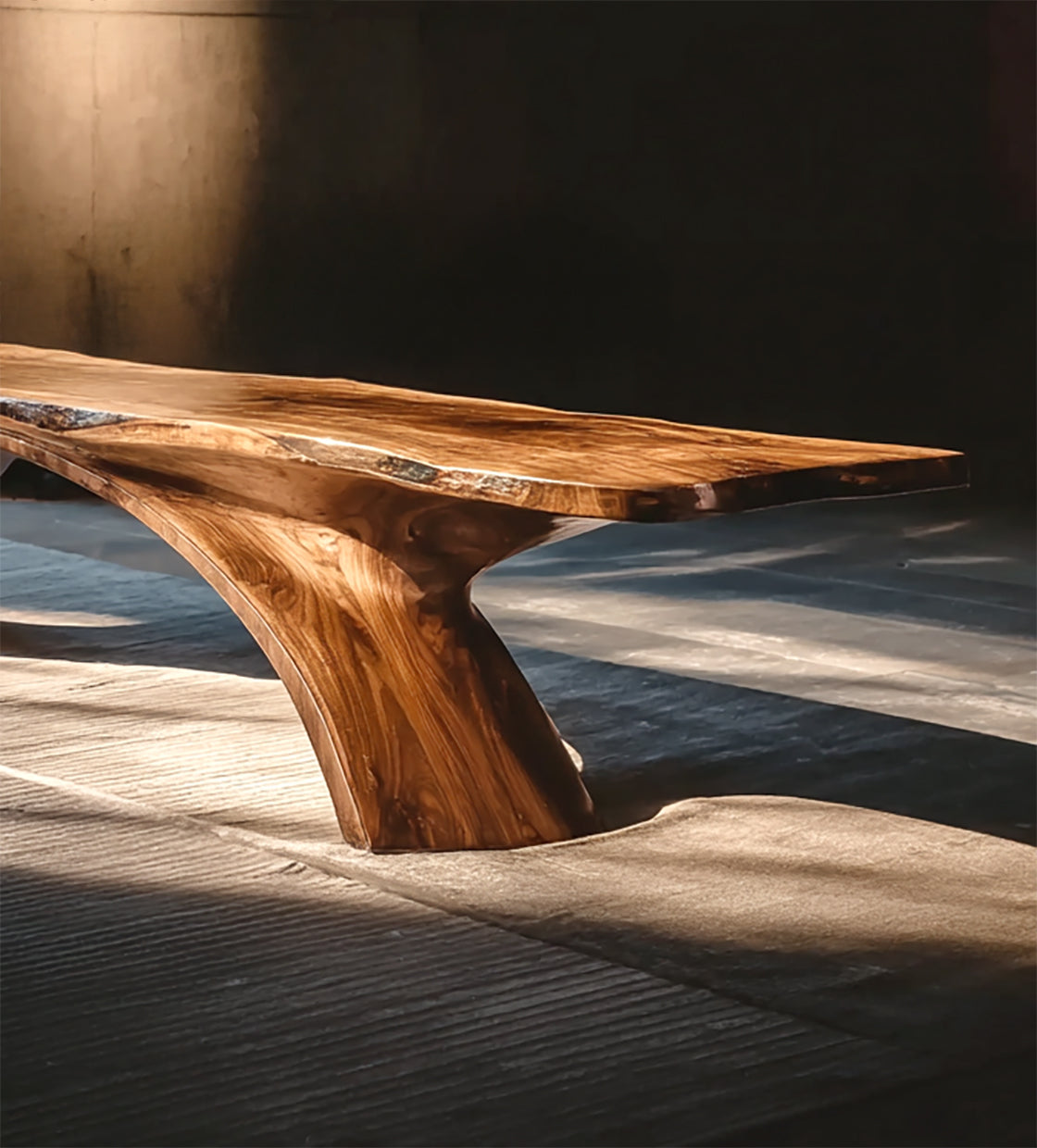 Handgefertigte Walnuss-Bank – moderne Massivholz-Sitzbank für Zuhause