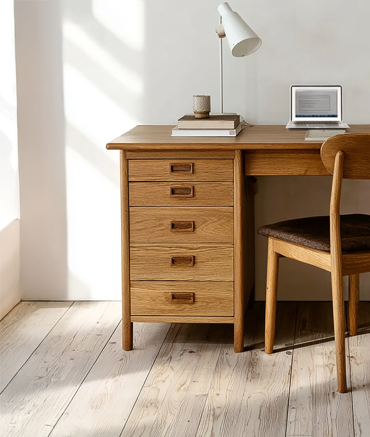 Computertisch Ulm – Mid-Century, schmal, Eiche, skandinavisch-minimalistisch