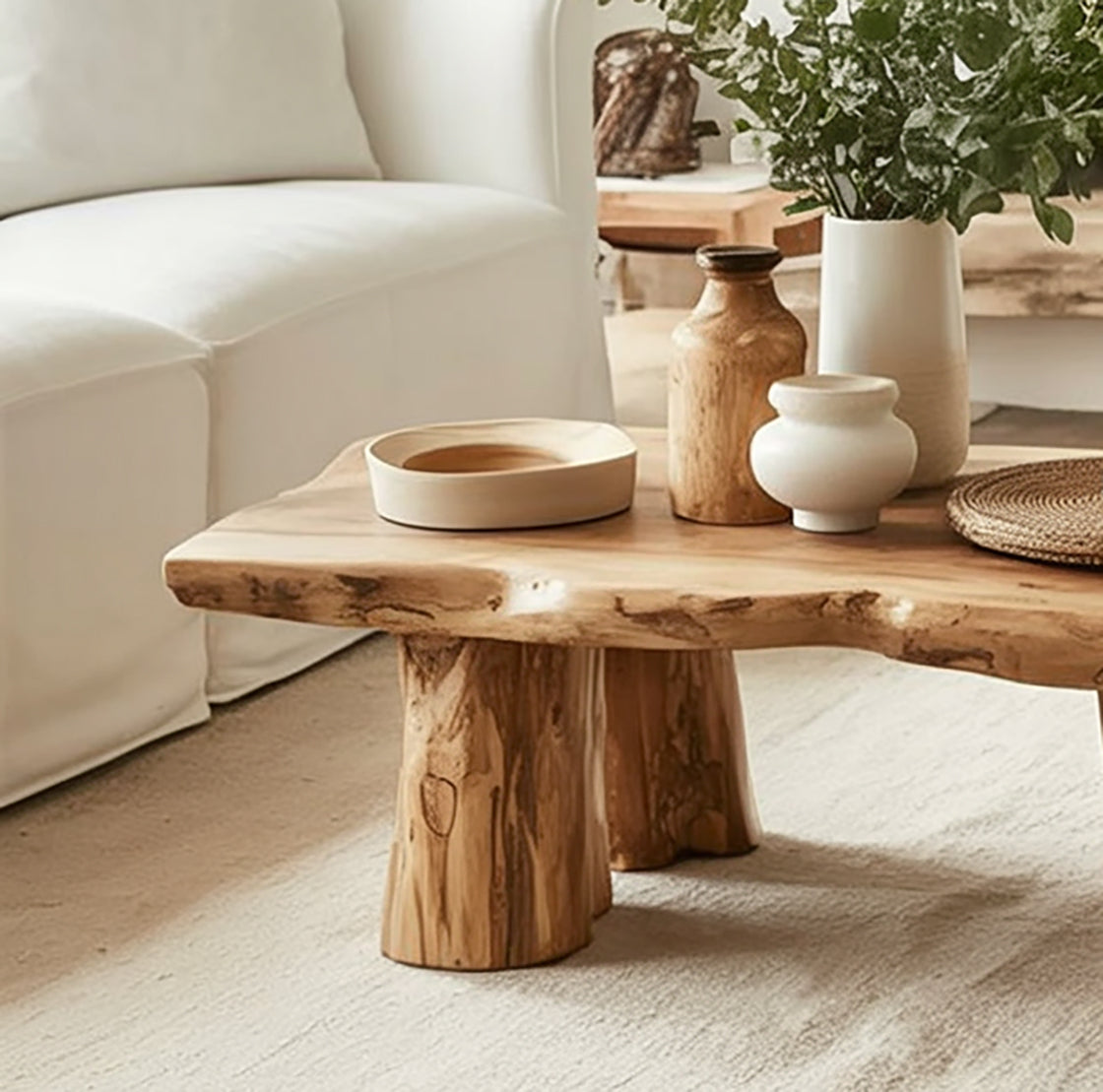 Rustikaler Live-Edge Couchtisch aus Massivholz – Farmhouse Stil