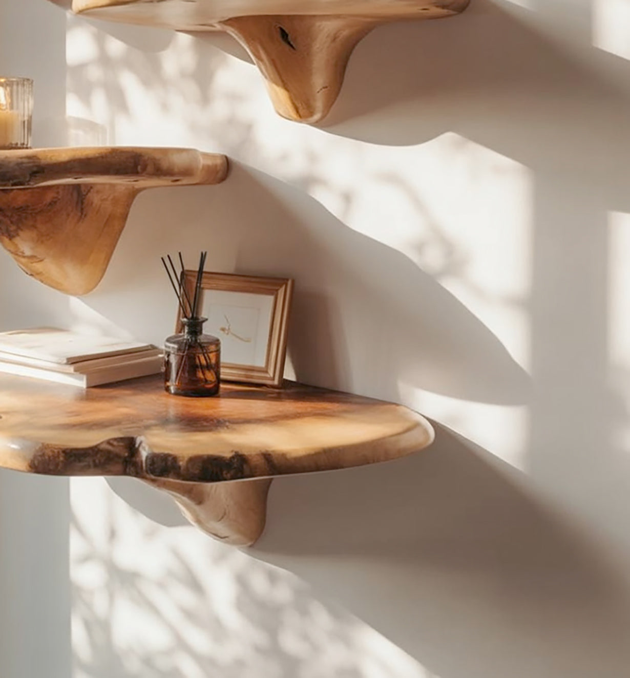 Schwebende Pilzregale aus Massivholz – Deko fürs Kinderzimmer